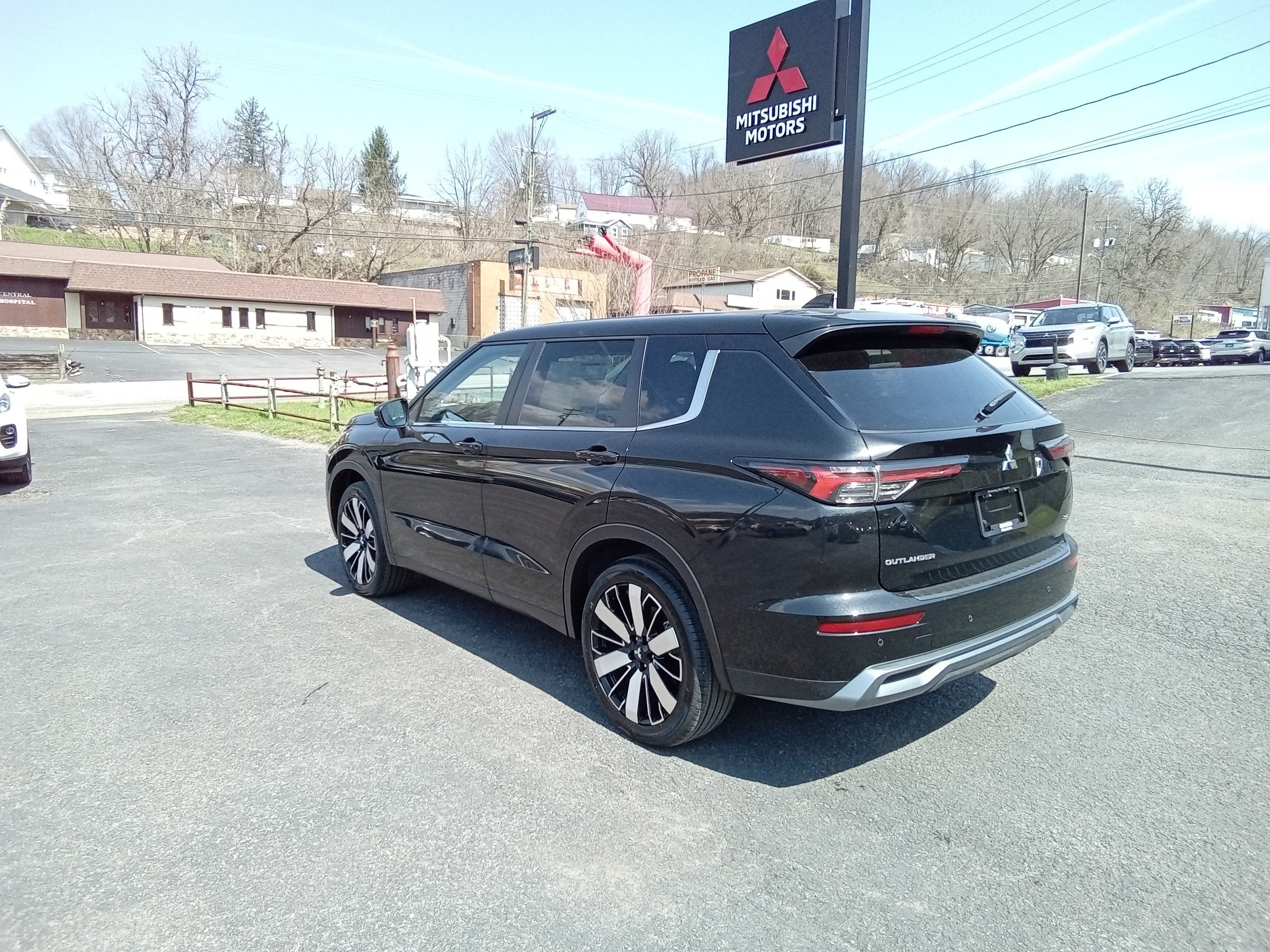 2026 Mitsubishi Outlander SE