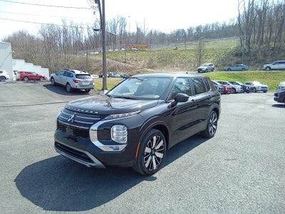 2026 Mitsubishi Outlander SE