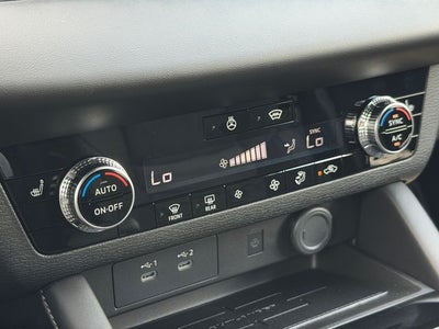 2026 Mitsubishi Outlander LE