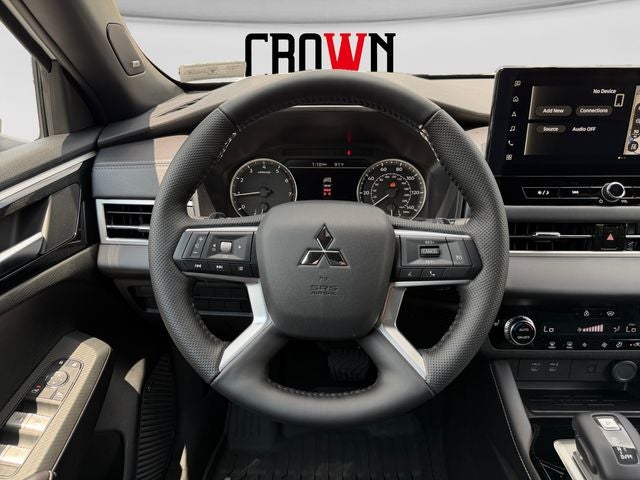 2026 Mitsubishi Outlander LE