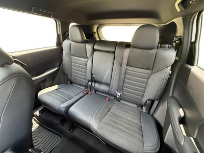 2026 Mitsubishi Outlander LE