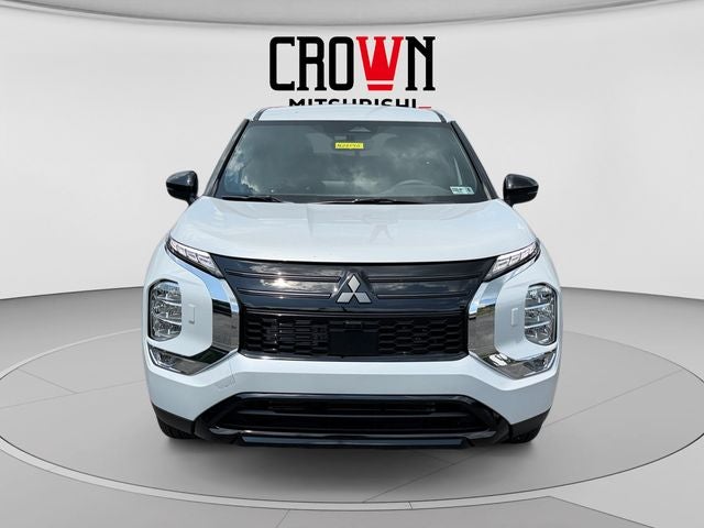 2026 Mitsubishi Outlander LE