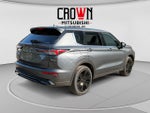 2026 Mitsubishi Outlander LE