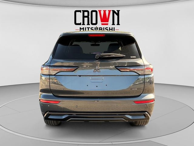 2026 Mitsubishi Outlander LE