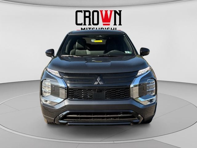 2026 Mitsubishi Outlander LE