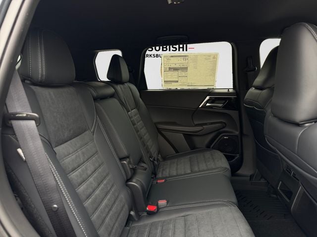 2026 Mitsubishi Outlander LE
