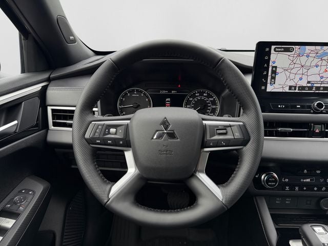 2026 Mitsubishi Outlander LE
