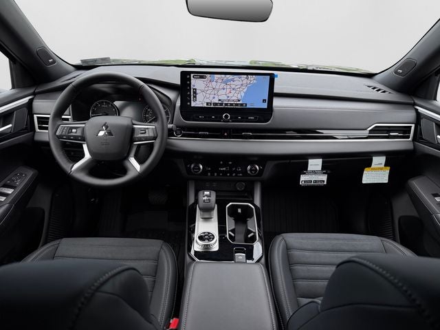 2026 Mitsubishi Outlander LE
