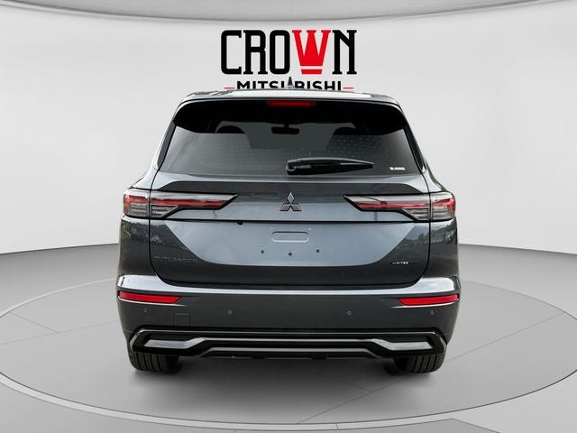 2026 Mitsubishi Outlander LE