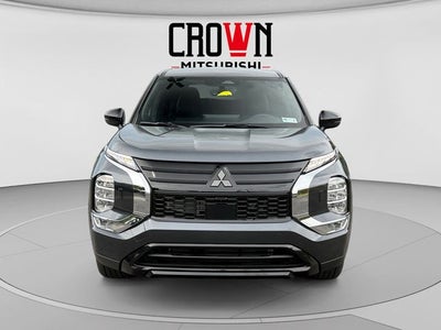2026 Mitsubishi Outlander LE