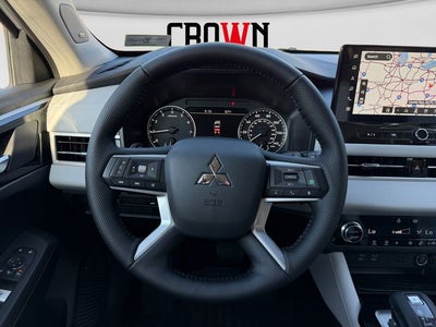 2026 Mitsubishi Outlander SE