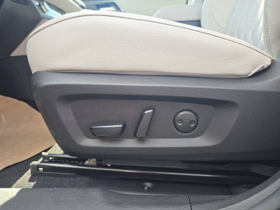 2025 Mitsubishi Outlander Platinum Edition