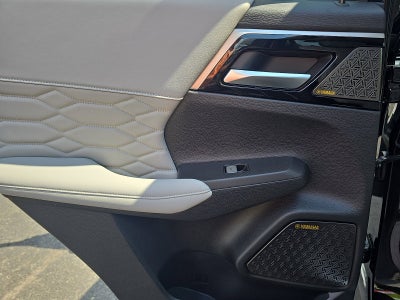 2025 Mitsubishi Outlander Platinum Edition