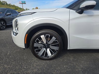 2025 Mitsubishi Outlander SEL