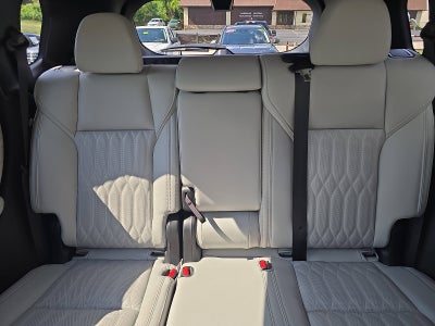 2025 Mitsubishi Outlander Platinum Edition