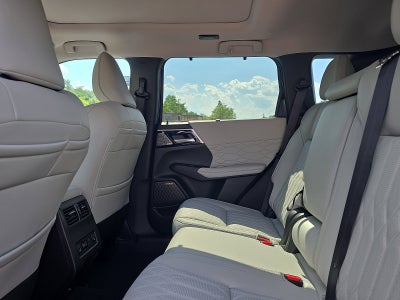 2025 Mitsubishi Outlander Platinum Edition