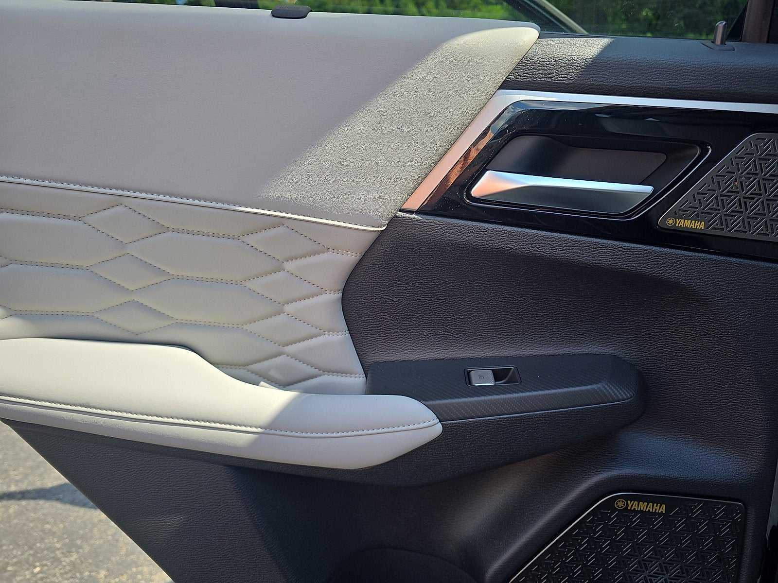 2025 Mitsubishi Outlander Platinum Edition