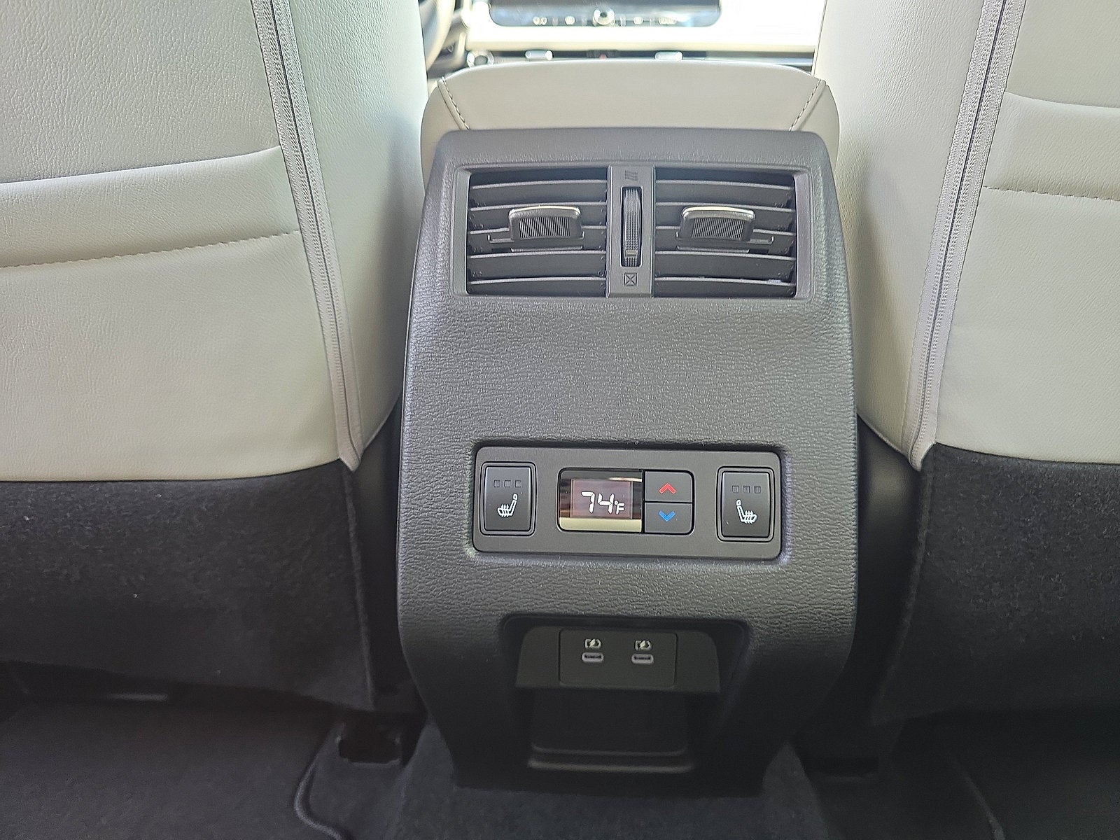 2025 Mitsubishi Outlander Platinum Edition