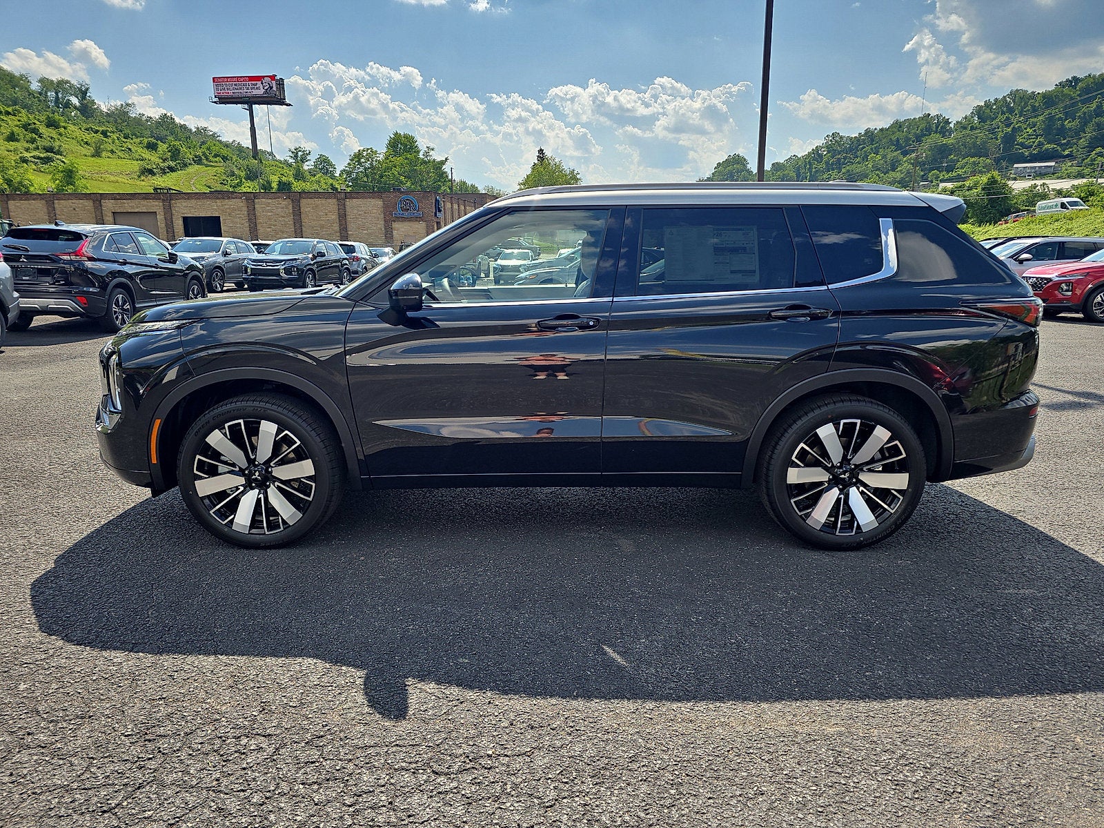 2025 Mitsubishi Outlander Platinum Edition