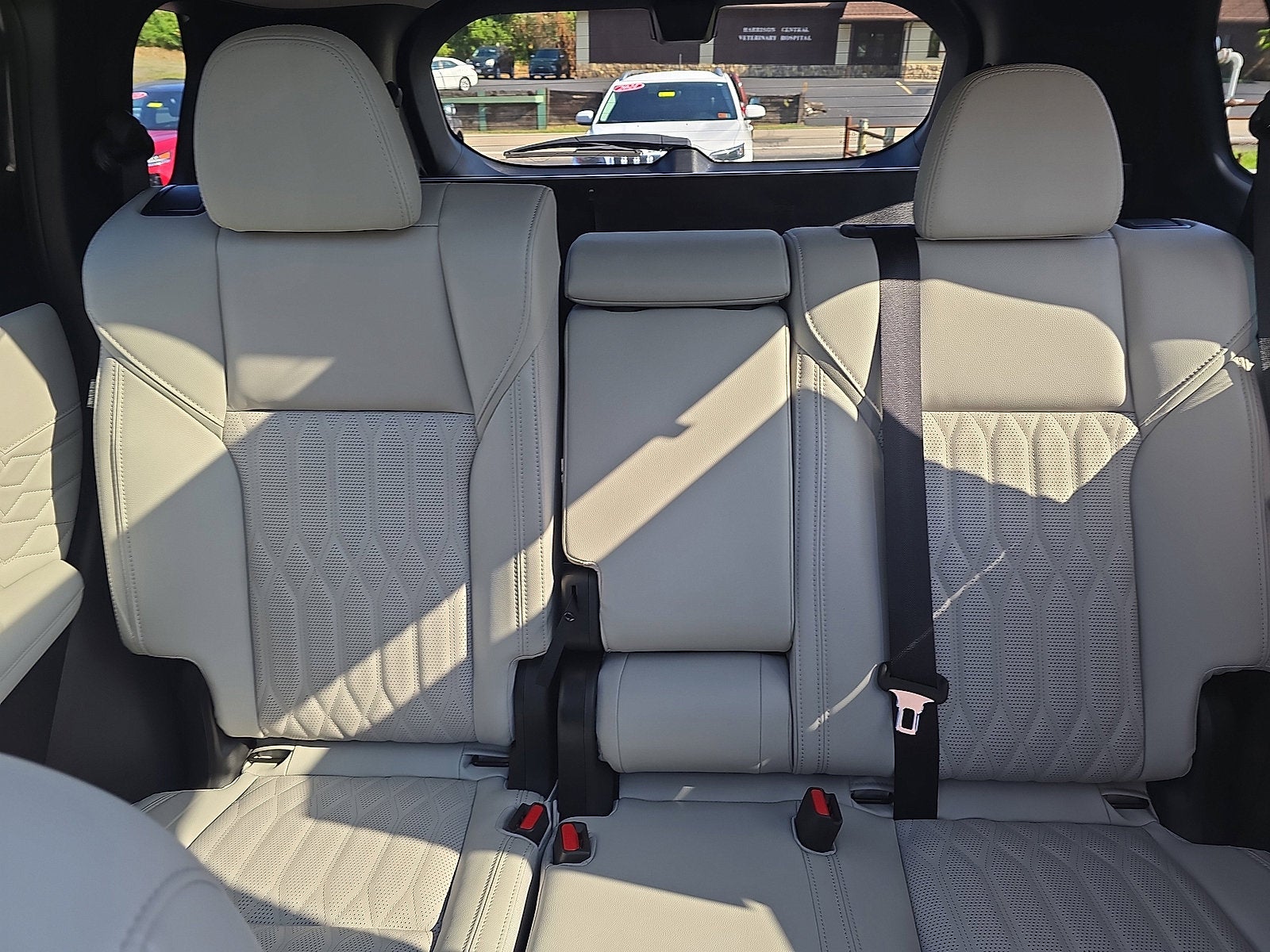 2025 Mitsubishi Outlander Platinum Edition