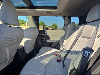 2025 Mitsubishi Outlander Platinum Edition