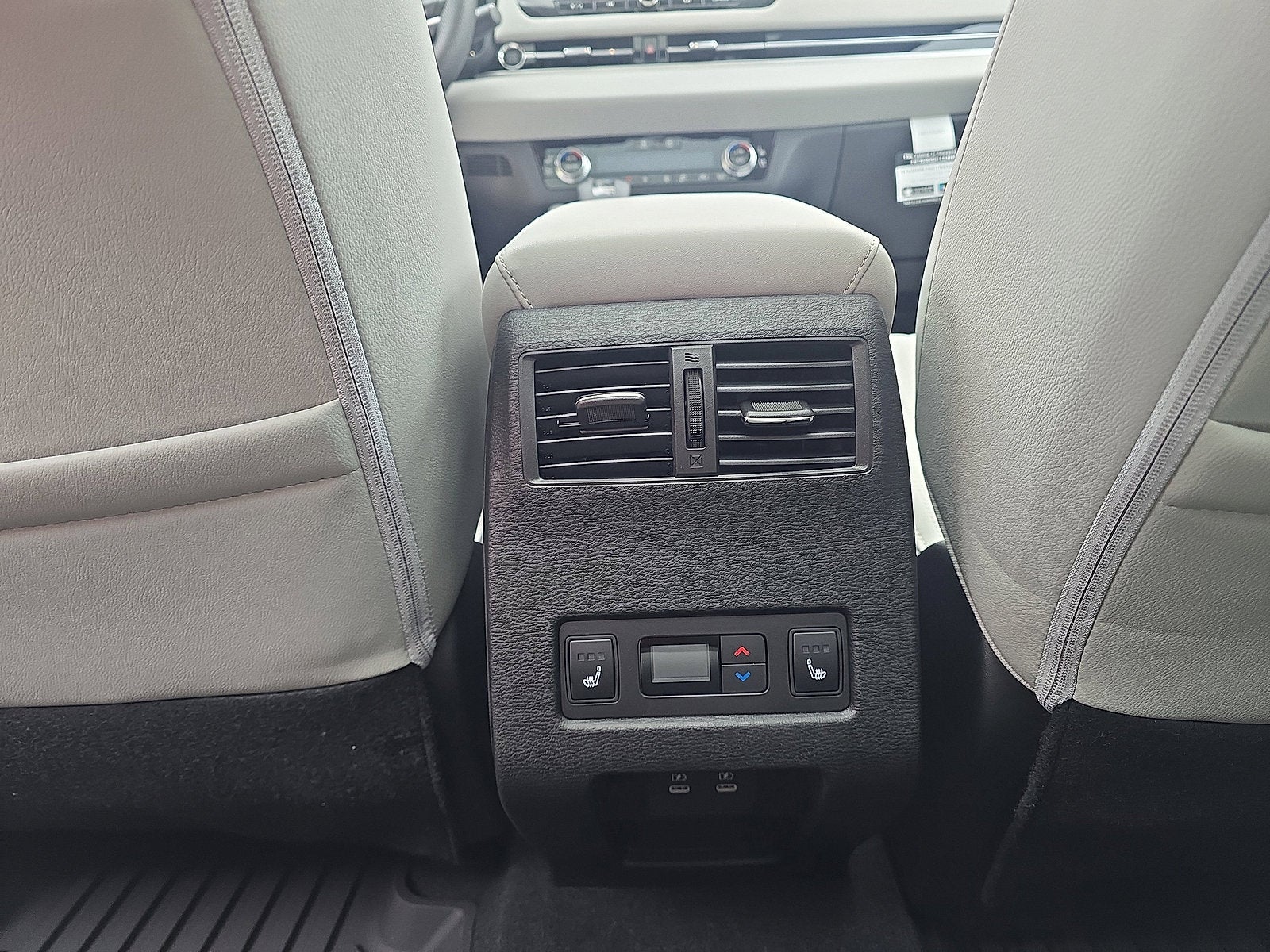 2025 Mitsubishi Outlander SEL