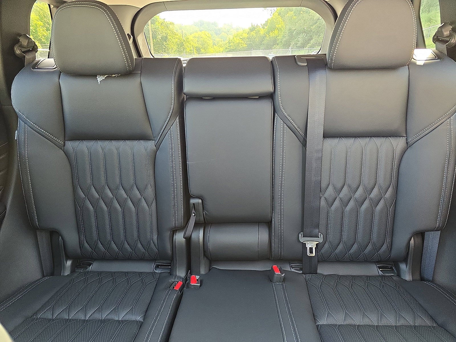 2025 Mitsubishi Outlander Platinum Edition