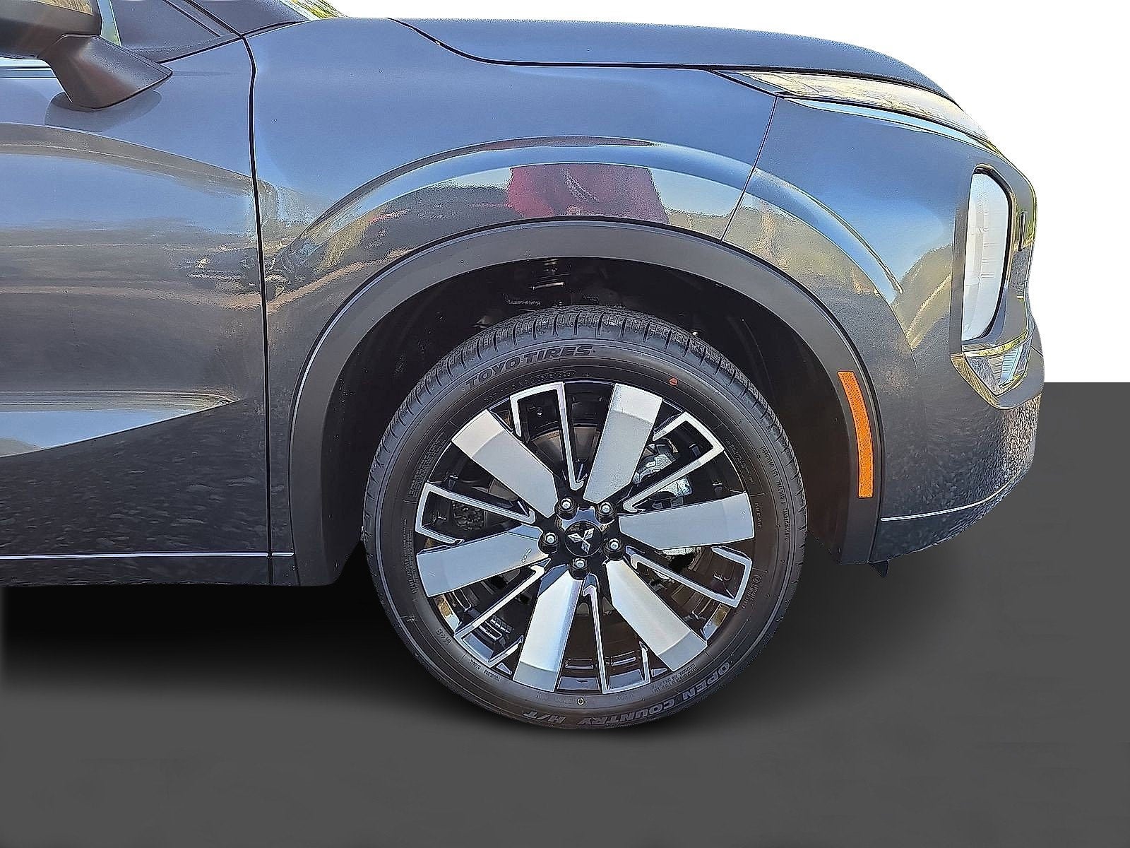 2025 Mitsubishi Outlander SEL