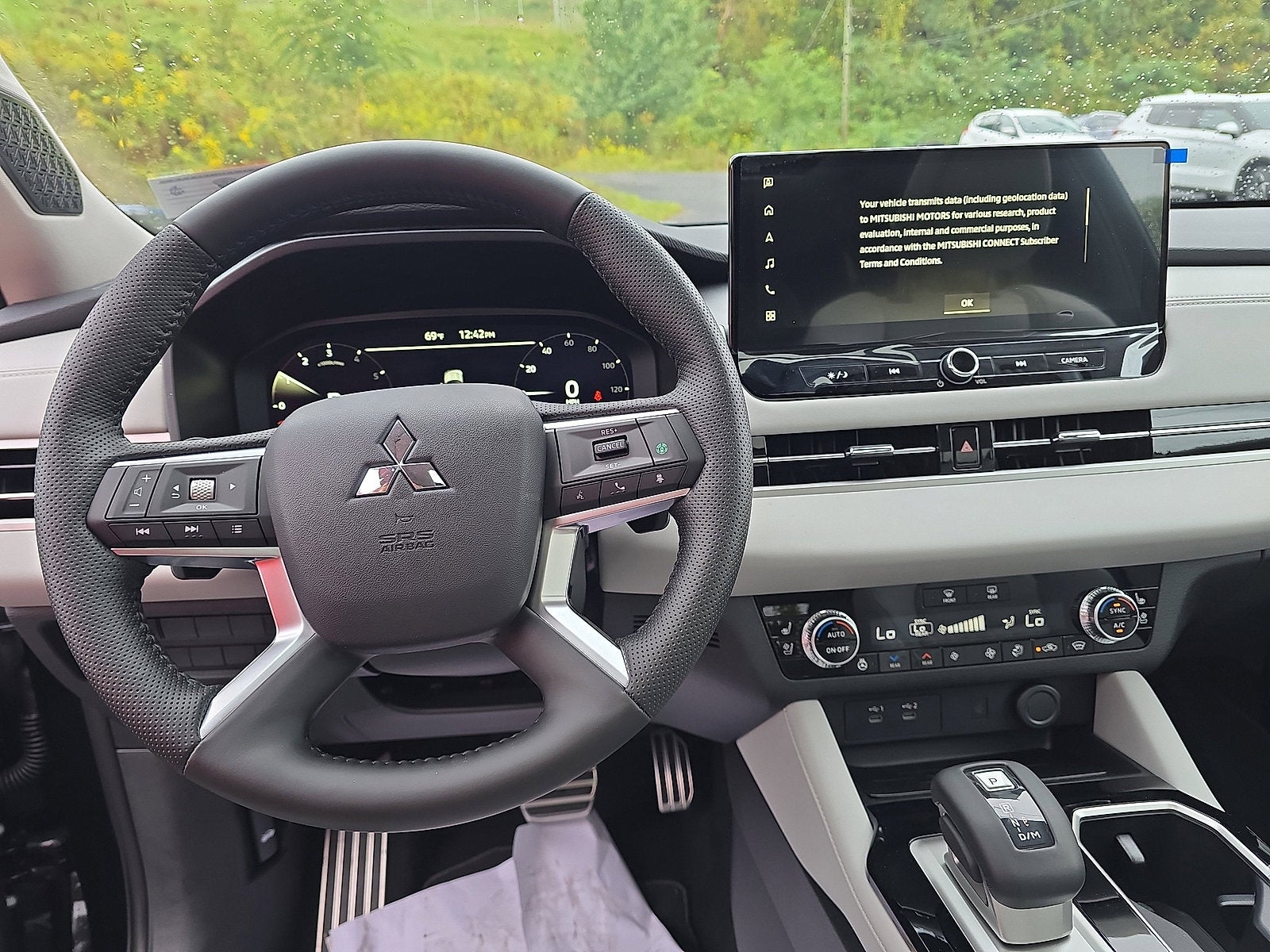 2025 Mitsubishi Outlander Platinum Edition