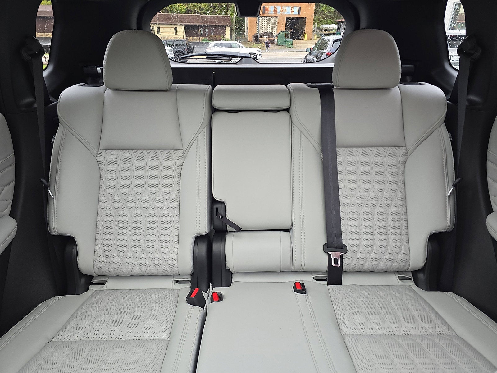 2025 Mitsubishi Outlander Platinum Edition