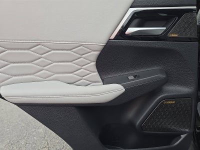 2025 Mitsubishi Outlander Platinum Edition