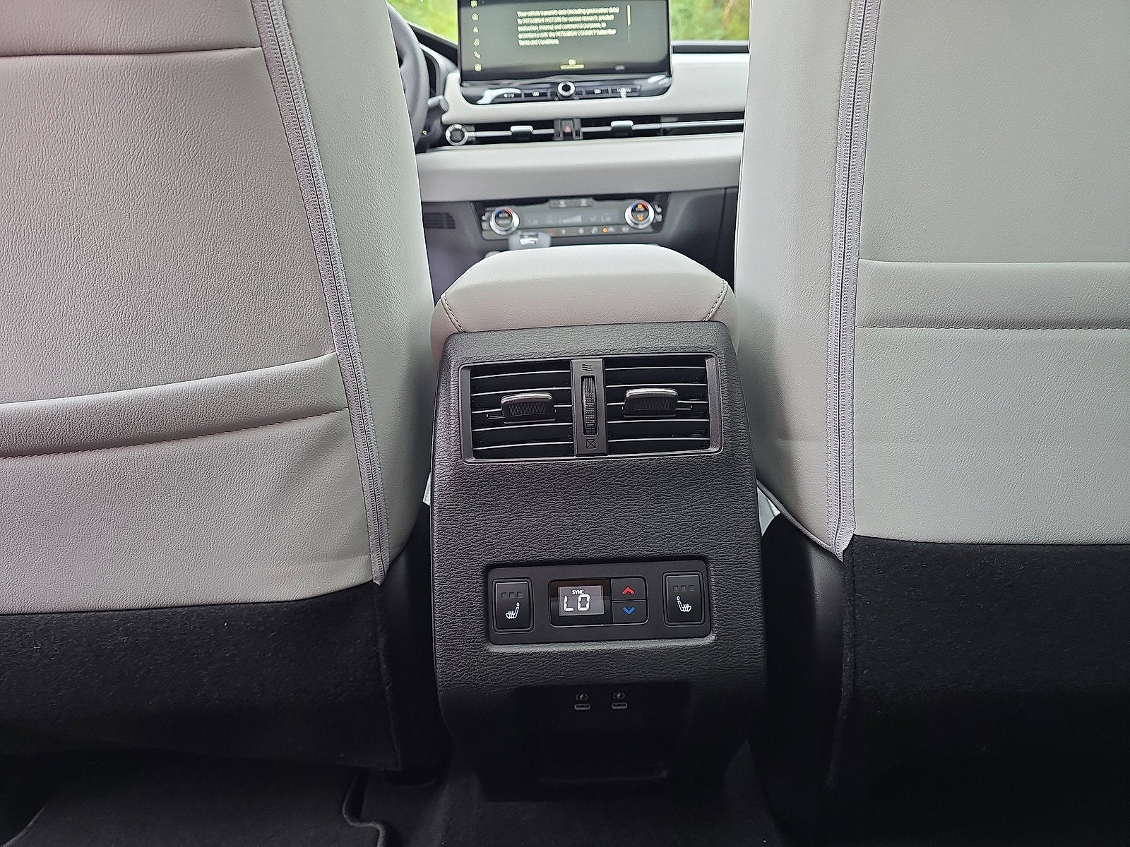 2025 Mitsubishi Outlander Platinum Edition