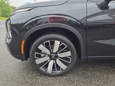 2025 Mitsubishi Outlander Platinum Edition