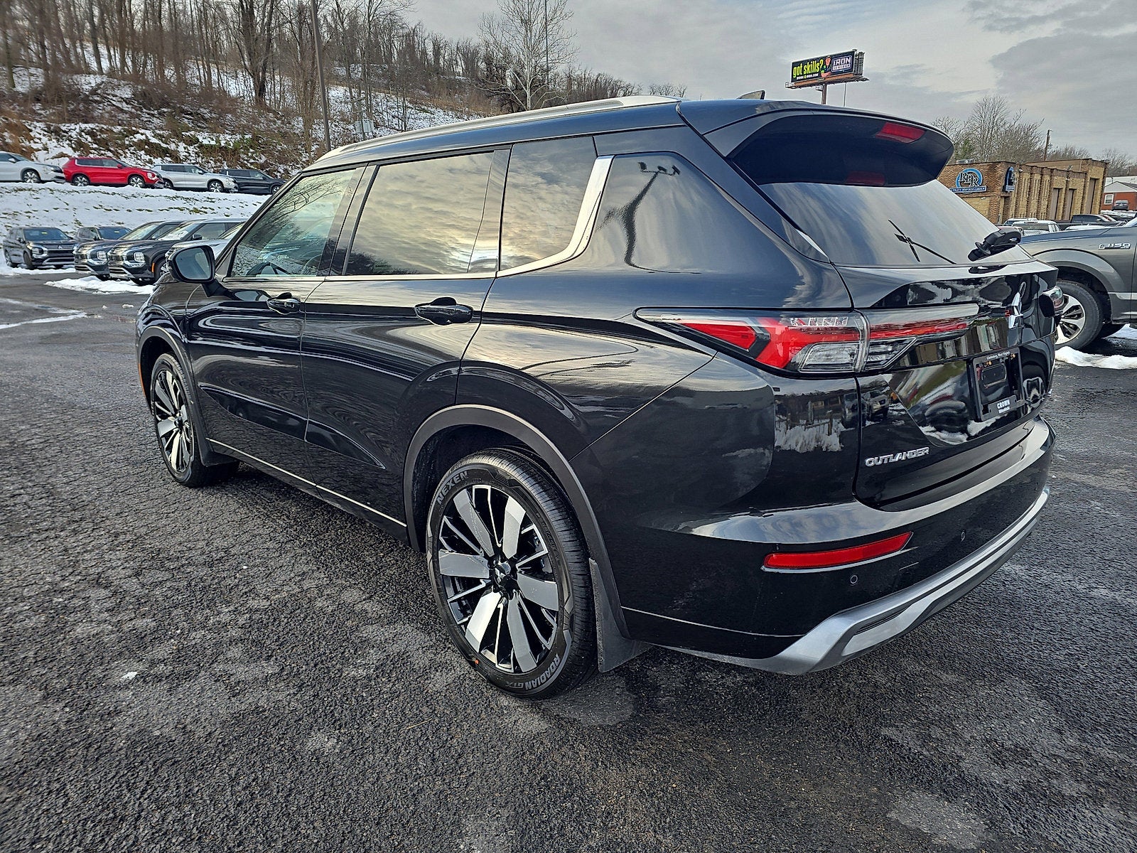 2026 Mitsubishi Outlander SEL