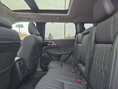 2026 Mitsubishi Outlander SEL