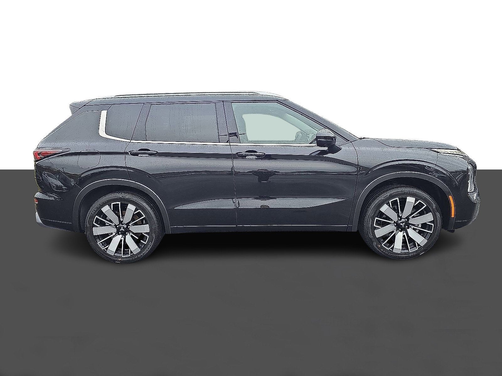 2026 Mitsubishi Outlander SEL