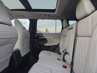 2026 Mitsubishi Outlander SEL