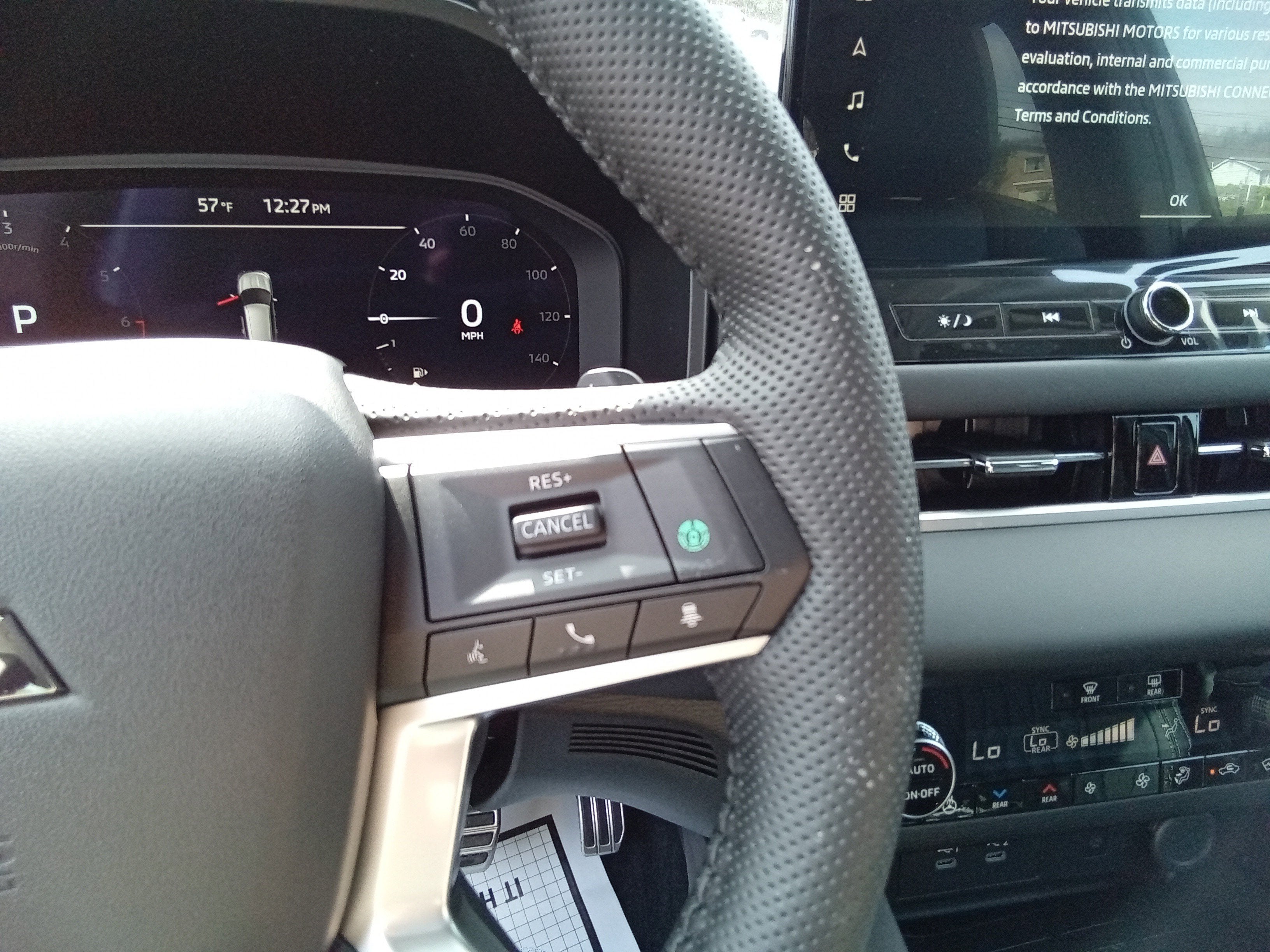 2026 Mitsubishi Outlander SEL