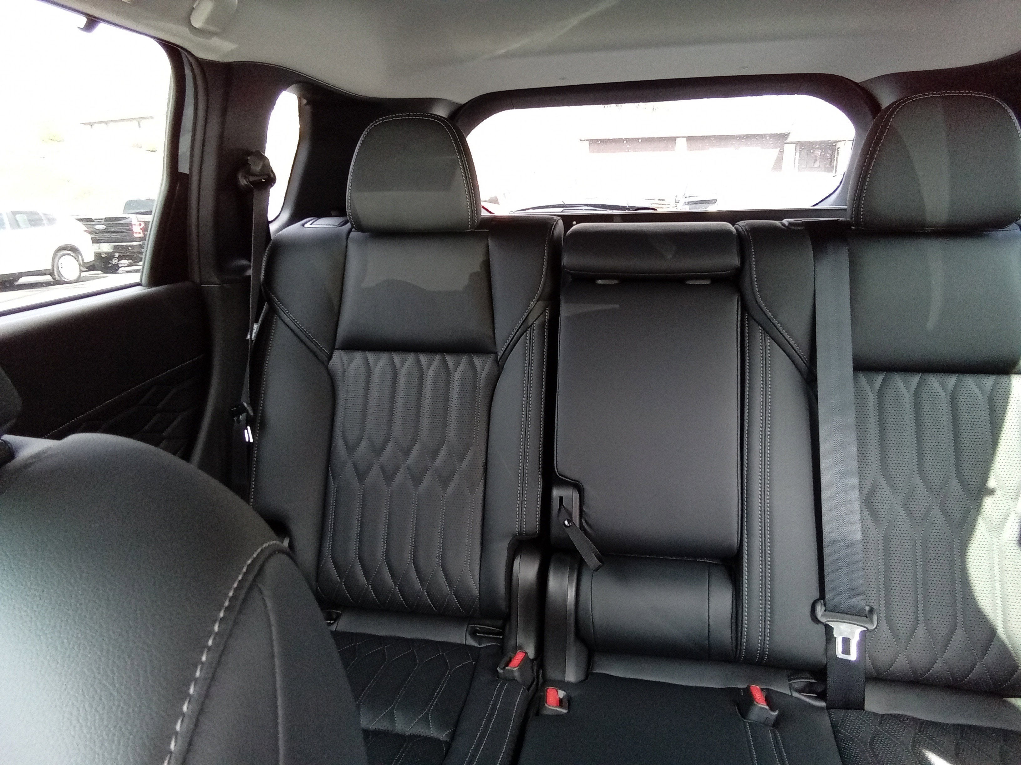 2026 Mitsubishi Outlander SEL