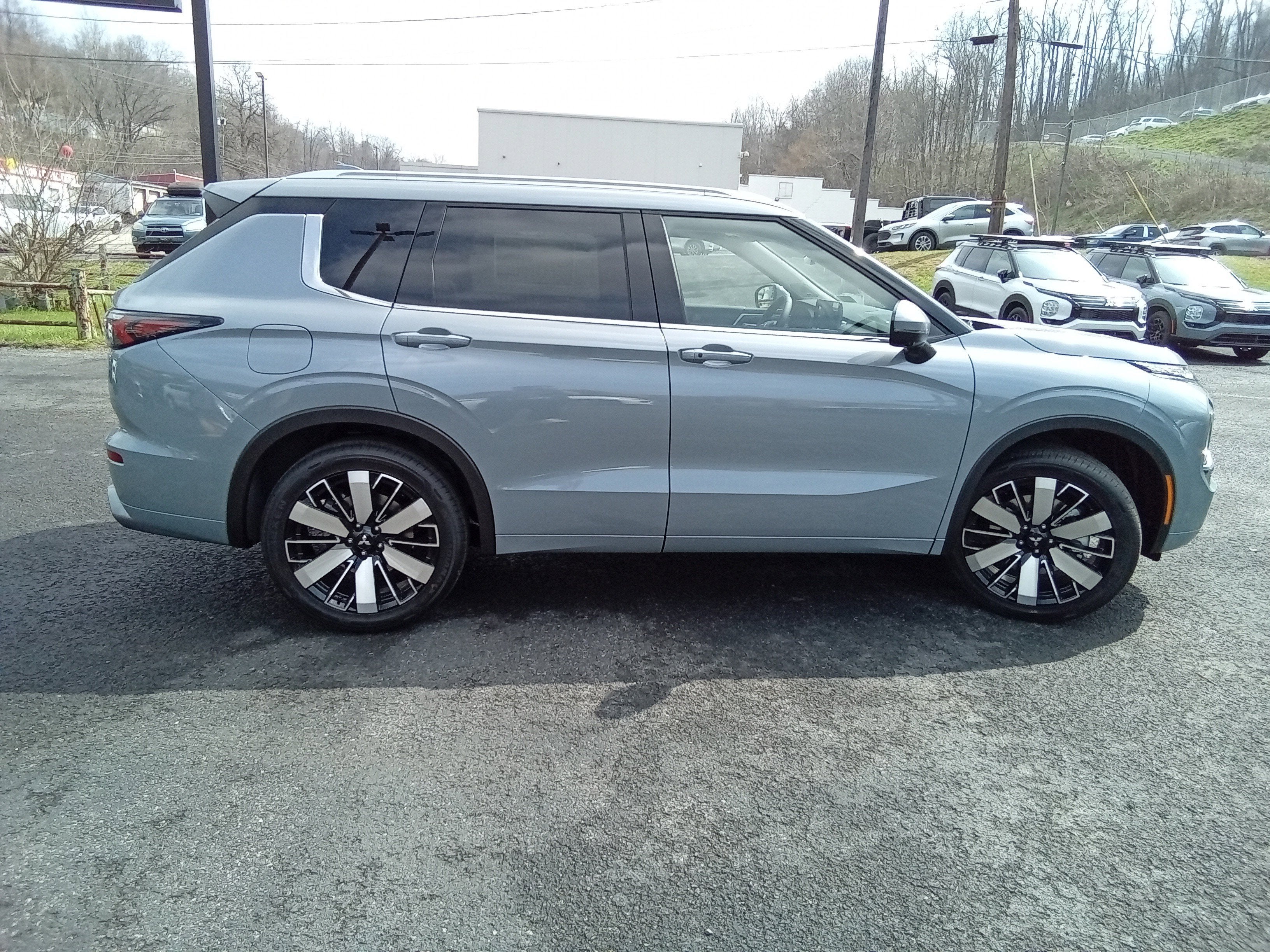 2026 Mitsubishi Outlander SEL