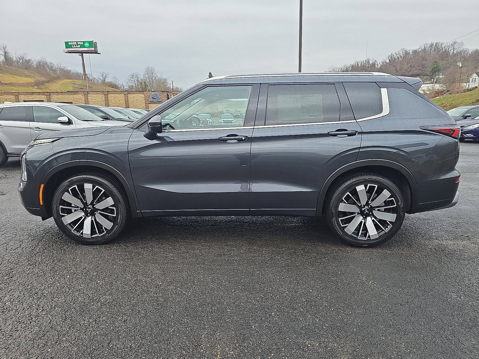 2026 Mitsubishi Outlander SEL