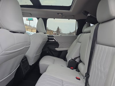 2026 Mitsubishi Outlander SEL