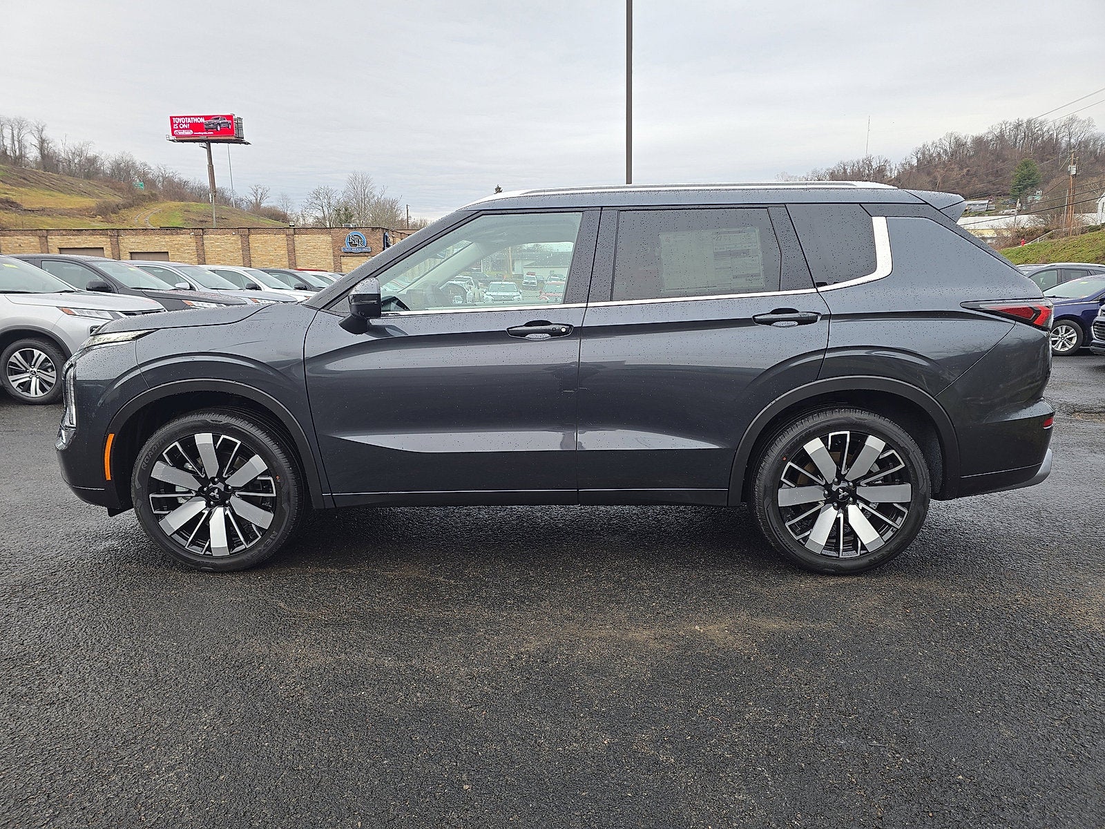 2026 Mitsubishi Outlander SEL