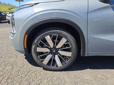 2026 Mitsubishi Outlander SEL