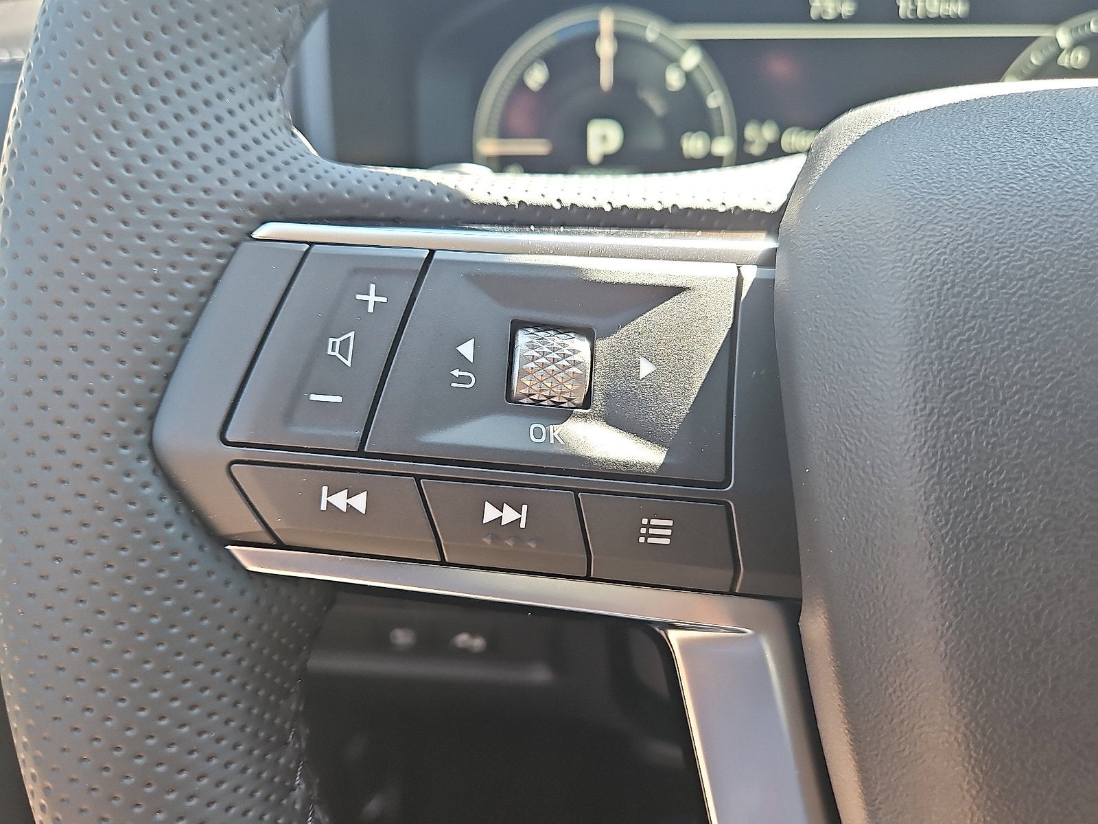 2025 Mitsubishi Outlander PHEV SE