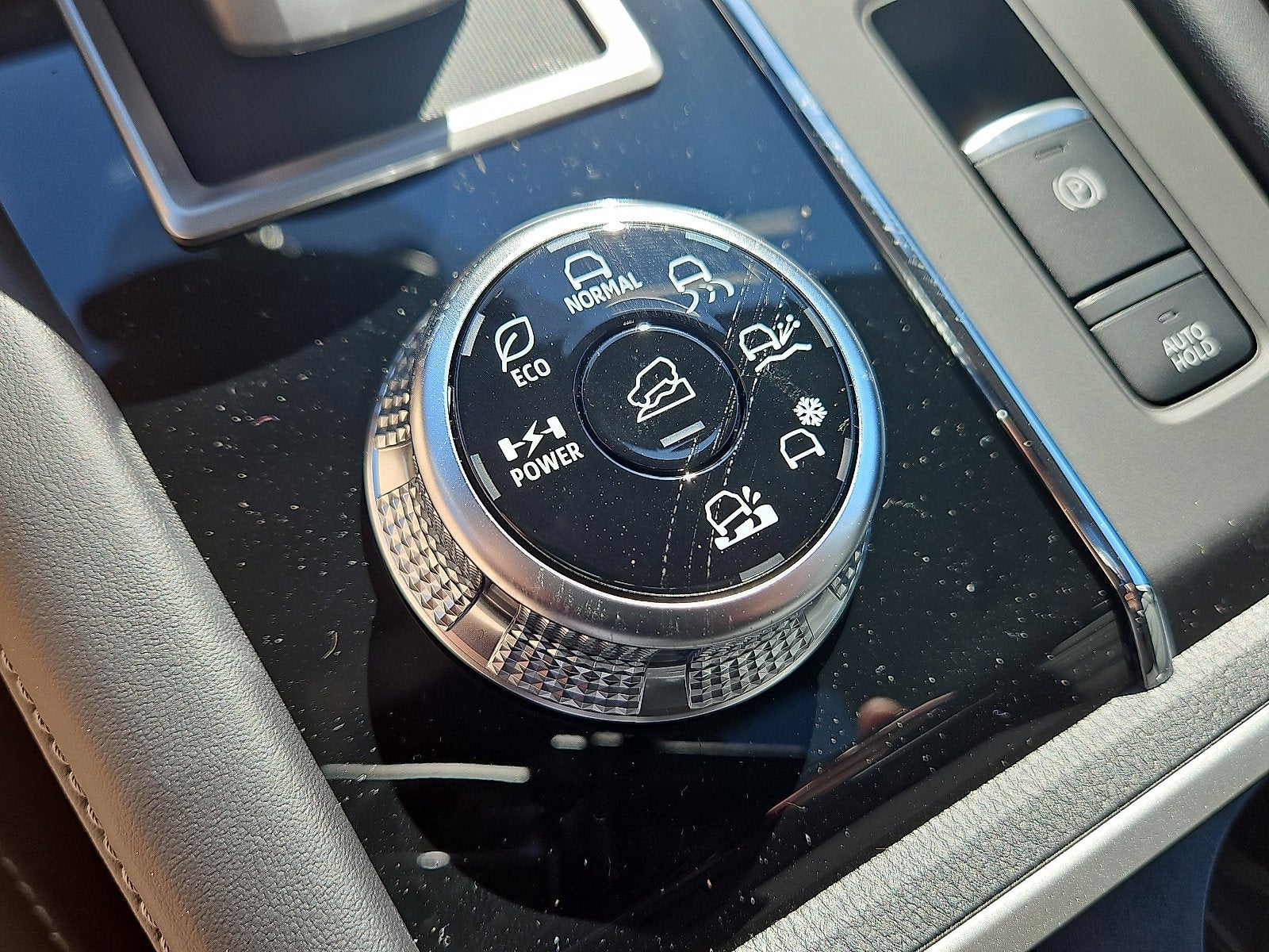 2025 Mitsubishi Outlander PHEV SE