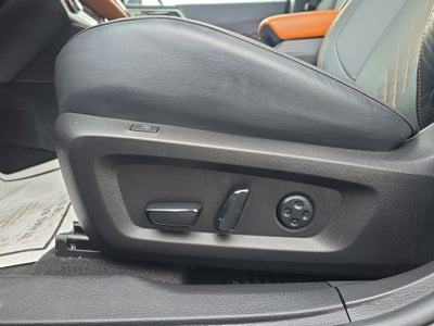 2023 Mitsubishi Outlander PHEV 40th Anniversary