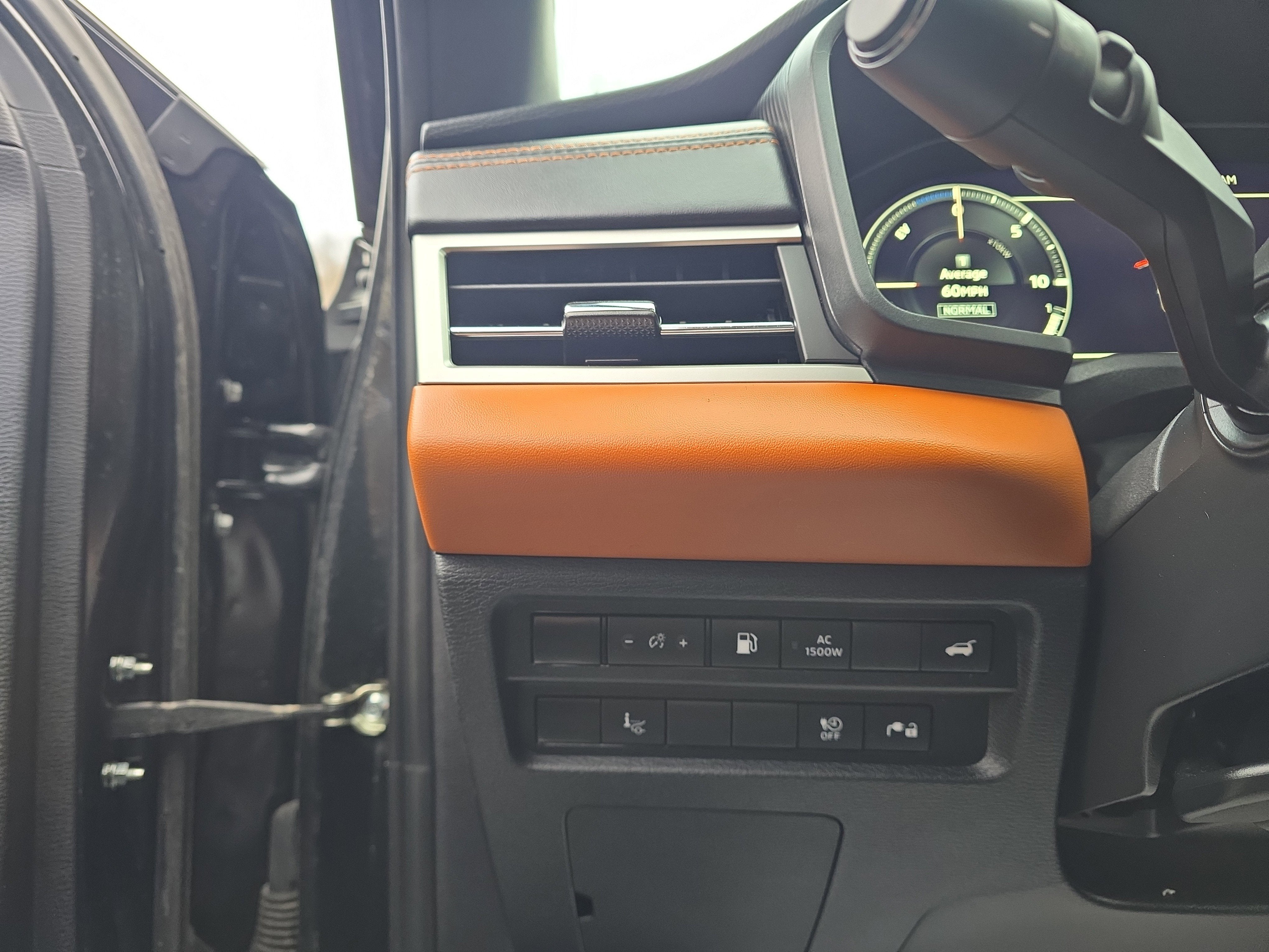 2023 Mitsubishi Outlander PHEV 40th Anniversary