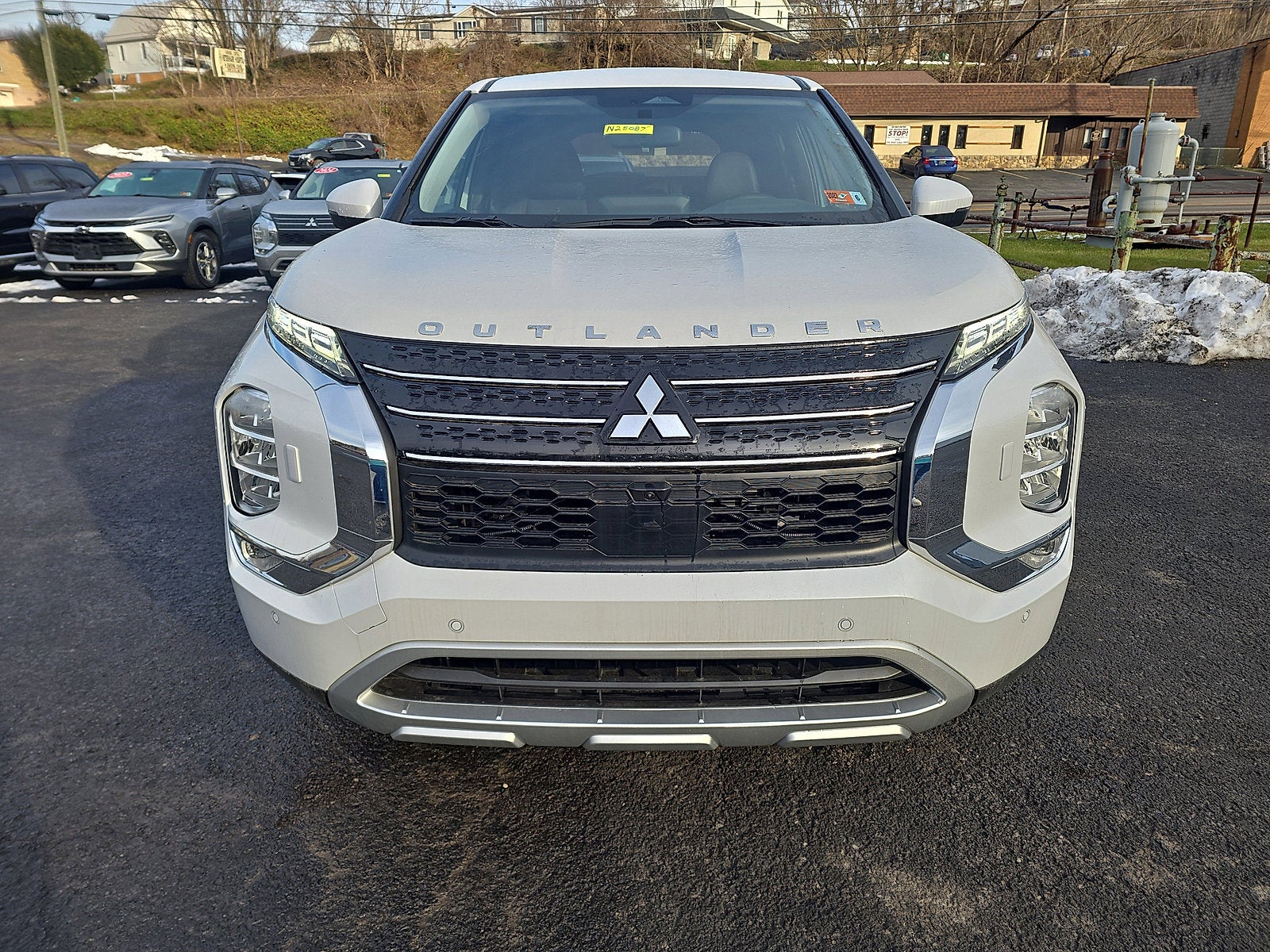 2025 Mitsubishi Outlander PHEV SE