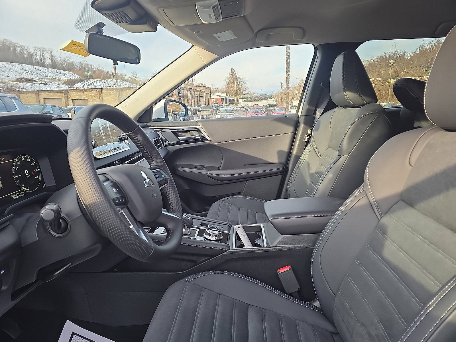 2025 Mitsubishi Outlander PHEV SE